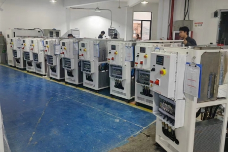 水冷式低溫冷凍機為什么會漏水？怎么解決？